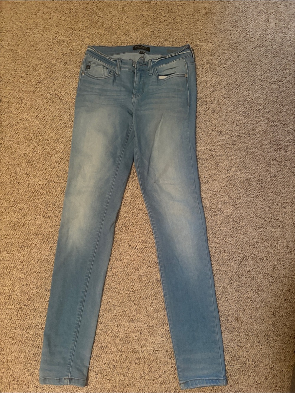 Judy Blue Light Wash Skinny Jeans
